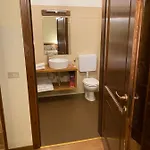 Le Clou Szálloda