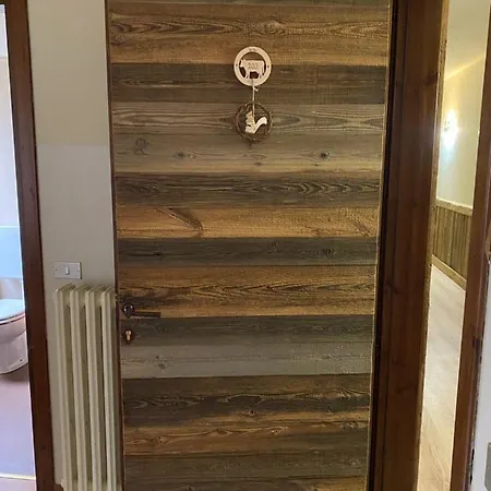 Le Clou Hotel